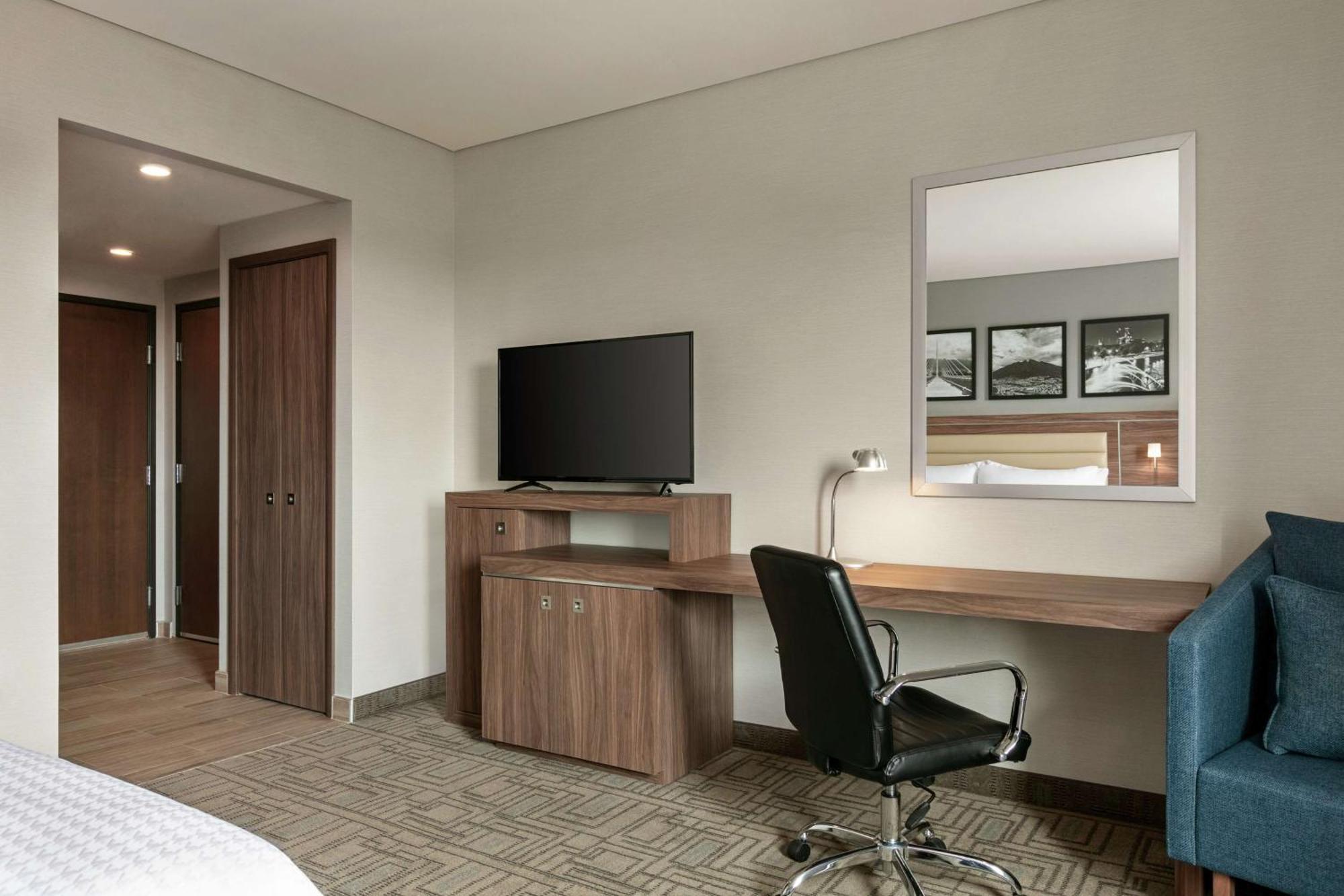 Hampton Inn By Hilton Monterrey Apodaca מראה חיצוני תמונה